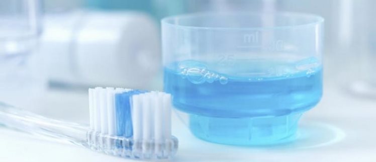 دهانشویه‌های درمانی را می‌توان به سه نوع اصلی تقسیم کرد: ضدعفونی کننده، ضد تجمع پلاک و پیشگیری کننده.
