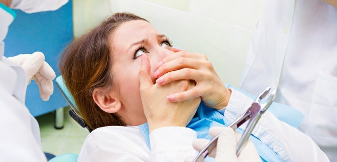  استرس باعث می‌شود که همه ساله عده زیادی از مراجعه به دندانپزشک اجتناب کنند.