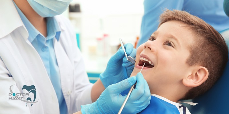 اولین مراجعه کودک به دندانپزشک چه زمانی باید باشد ؟