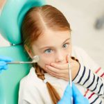 ترس کودکان از دندانپزشکی را چگونه کنترل کنیم ؟